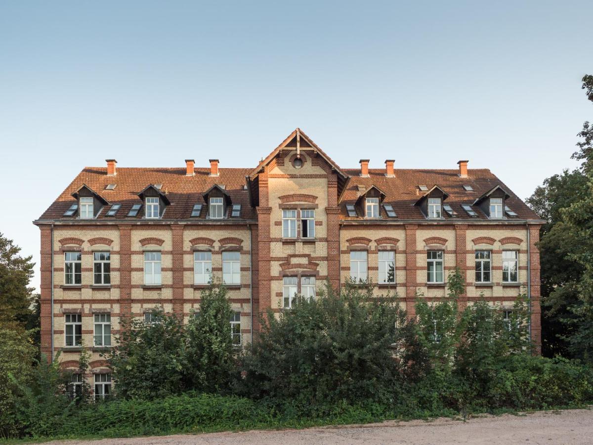 Schwarzlins Loftraum - Stilvolles Apartment Mit Smart Tv, Netflix, Disney Plus, Schnellem Wlan, Parken, Nespresso Занкт-Інґберт Екстер'єр фото