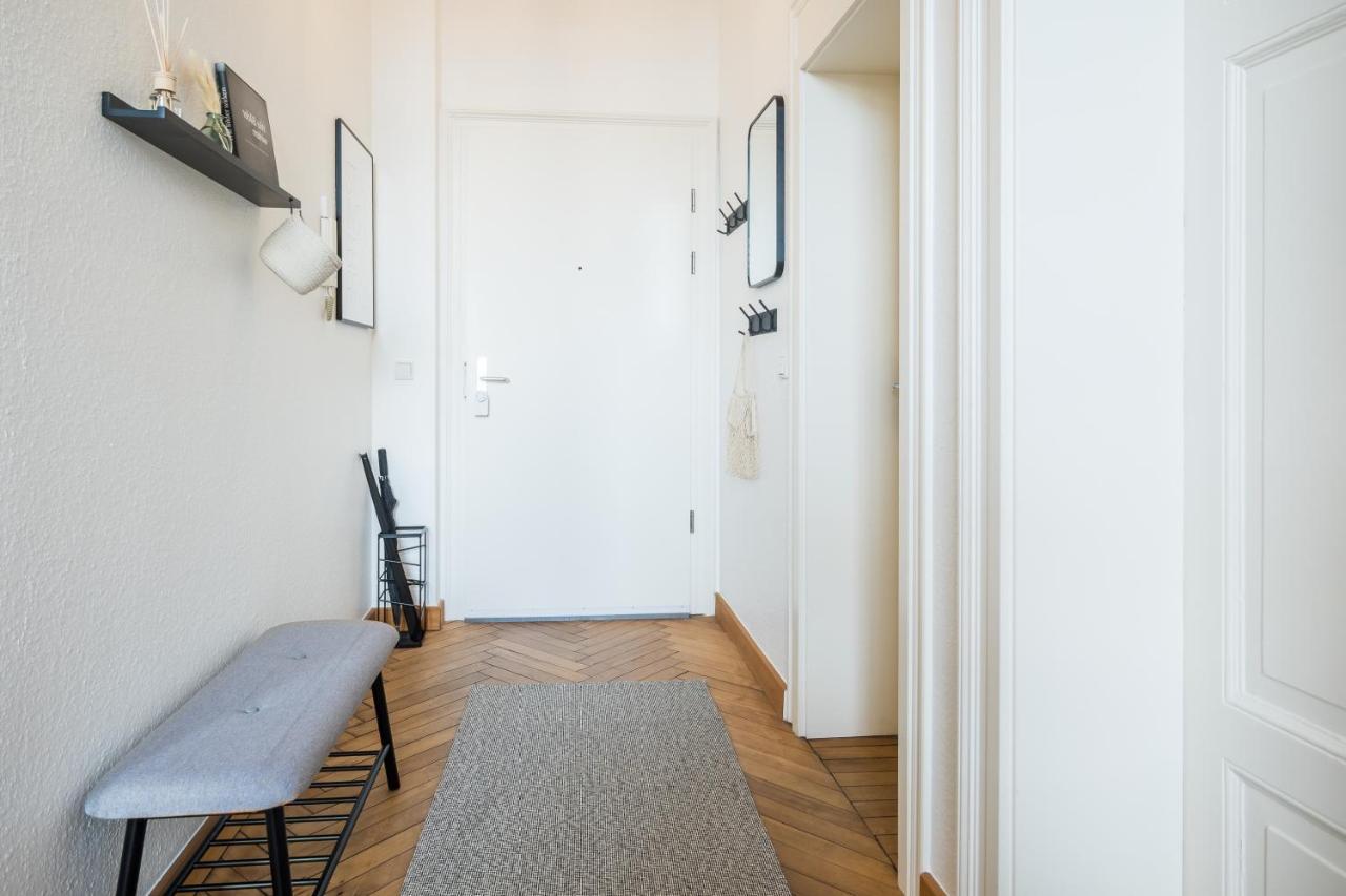 Schwarzlins Loftraum - Stilvolles Apartment Mit Smart Tv, Netflix, Disney Plus, Schnellem Wlan, Parken, Nespresso Занкт-Інґберт Екстер'єр фото
